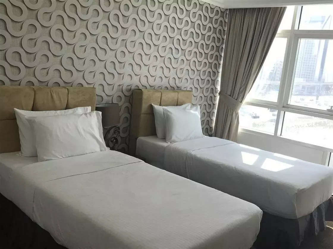 EMIRATRSGRANDAP_SHABAVIZ (15).jpg